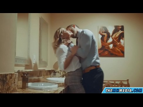 ❤️ Nalika pirang busty seduces anjeun dina restroom umum ❤️ vk porno dina su.mathem-1-class.ru ❌